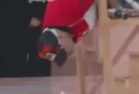 ببینید؛ مهران غفوریان از بالای دکور برنامه سقوط کرد