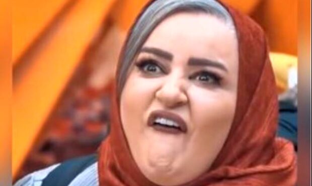 نگاهی به دکوراسیون عجیب اما شیک منزل نعیمه نظام دوست با چاپ صورتش روی مبل! نگاهی به دکوراسیون عجیب اما شیک منزل نعیمه نظام دوست با چاپ صورتش روی مبل!