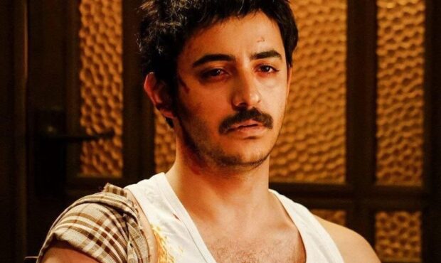 سکانس روز/ علی شادمان: عرق داری هنوز؟ … / بیار میخوام … / غلط کردم داداش … / شوخی کردم …