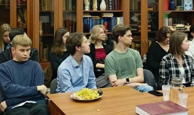 دانشجویان مسکو با زبان و فرهنگ فارسی آشنا شدند دانشجویان مسکو با زبان و فرهنگ فارسی آشنا شدند