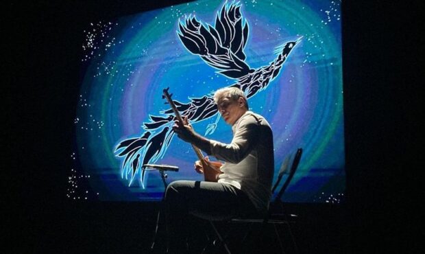 همکاری عظیمی نژاد و بازیگر فرانسوی در سالن تئاتر ایفل همکاری عظیمی نژاد و بازیگر فرانسوی در سالن تئاتر ایفل