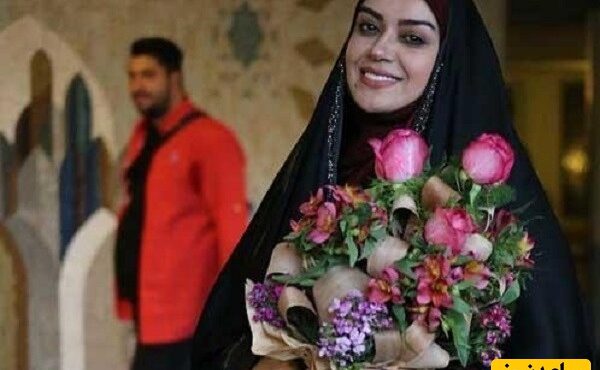 الهام چرخنده زیور سریال آوای باران با لباس عروس رویت شد! از کلاه پردار و شنل عروس تا ژست عروس و دومادای دهه شصتی