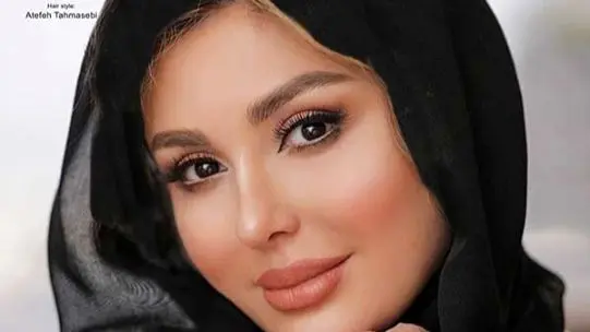 عکس ها / خلاقانه استا قناد در کیک تولد 2 طبقه نیوشا ضیغمی …/ کیکی به فرم سینمایی با فرم های فیلم و …. عکس ها / خلاقانه استا قناد در کیک تولد 2 طبقه نیوشا ضیغمی …/ کیکی به فرم سینمایی با فرم های فیلم و ….