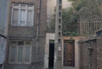 خلاقیت خنده دار اُوستا بنّا برای حل مشکل تیر برق جلوی خانه اش حماسه ساز شد/ هنر نزد ایرانیان است و بس +عکس😆 خلاقیت خنده دار اُوستا بنّا برای حل مشکل تیر برق جلوی خانه اش حماسه ساز شد/ هنر نزد ایرانیان است و بس +عکس😆