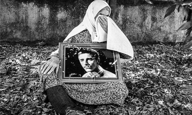 مادر شهید عباس ندرخانلو به فرزند شهیدش پیوست مادر شهید عباس ندرخانلو به فرزند شهیدش پیوست