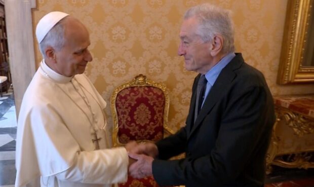 هدیه معنوی پاپ برای رابرت دنیرو