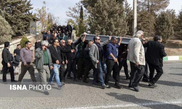 مراسم تشییع پیکر «همایون ارشادی» مراسم تشییع پیکر «همایون ارشادی»