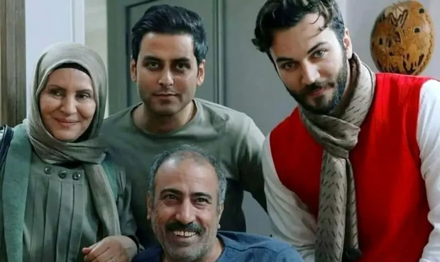 قاب تاریخ | جوانی شوهران مشهید جوادی «سهند و احمد» در پشت صحنه سریال آنام قاب تاریخ | جوانی شوهران مشهید جوادی «سهند و احمد» در پشت صحنه سریال آنام