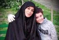 همکلاسی های بچم بهم میگفتن لولو و فرار می کردن … وقتی میرفتم دنبال پسرم همه بچه ها …