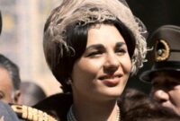 قاب تاریخ | جشن باشکوه مادر فرح پهلوی برای ختنه سورون نوه پادشاه مراکش!