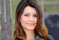 عکس| از استایل ساده و شیک برن سات برای روزهای پاییزی؛ از این تیپ برای زیبایی شهر استفاده کنید