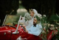 فیلم / خوانندگی با شکوهپسر ناصر عبداللهی در رستوران بهرام رادان و مینا مختاری/ صداش چقدر شبیه مرحوم پدرشه …