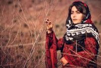 قاب تاریخ| «روژان» در پشت صحنه سریال نون خ 5؛ سال 1402