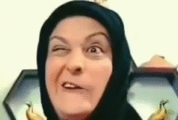 یادی کنیم از خنده دارترین سکانس سریال خانه به دوش: وقتی علی صادقی، گوله نمک سینمای ایران، لج مریم امیرجلالی رو درمیاره 🤣 یادی کنیم از خنده دارترین سکانس سریال خانه به دوش: وقتی علی صادقی، گوله نمک سینمای ایران، لج مریم امیرجلالی رو درمیاره 🤣